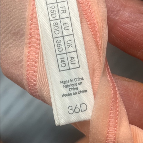 On Gossamer NWT Next to Nothing Micro T-Shirt Underwire Bra in Peach Pearl 36D - Picture 4 of 9